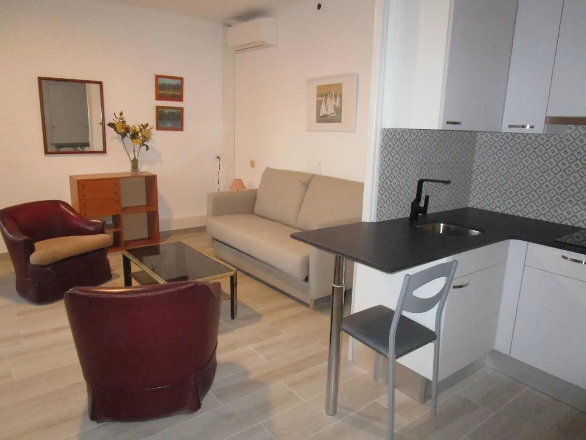 Hotel Apartaments Gesoria Porta Ferrada Sant Feliu de Guixols Spain